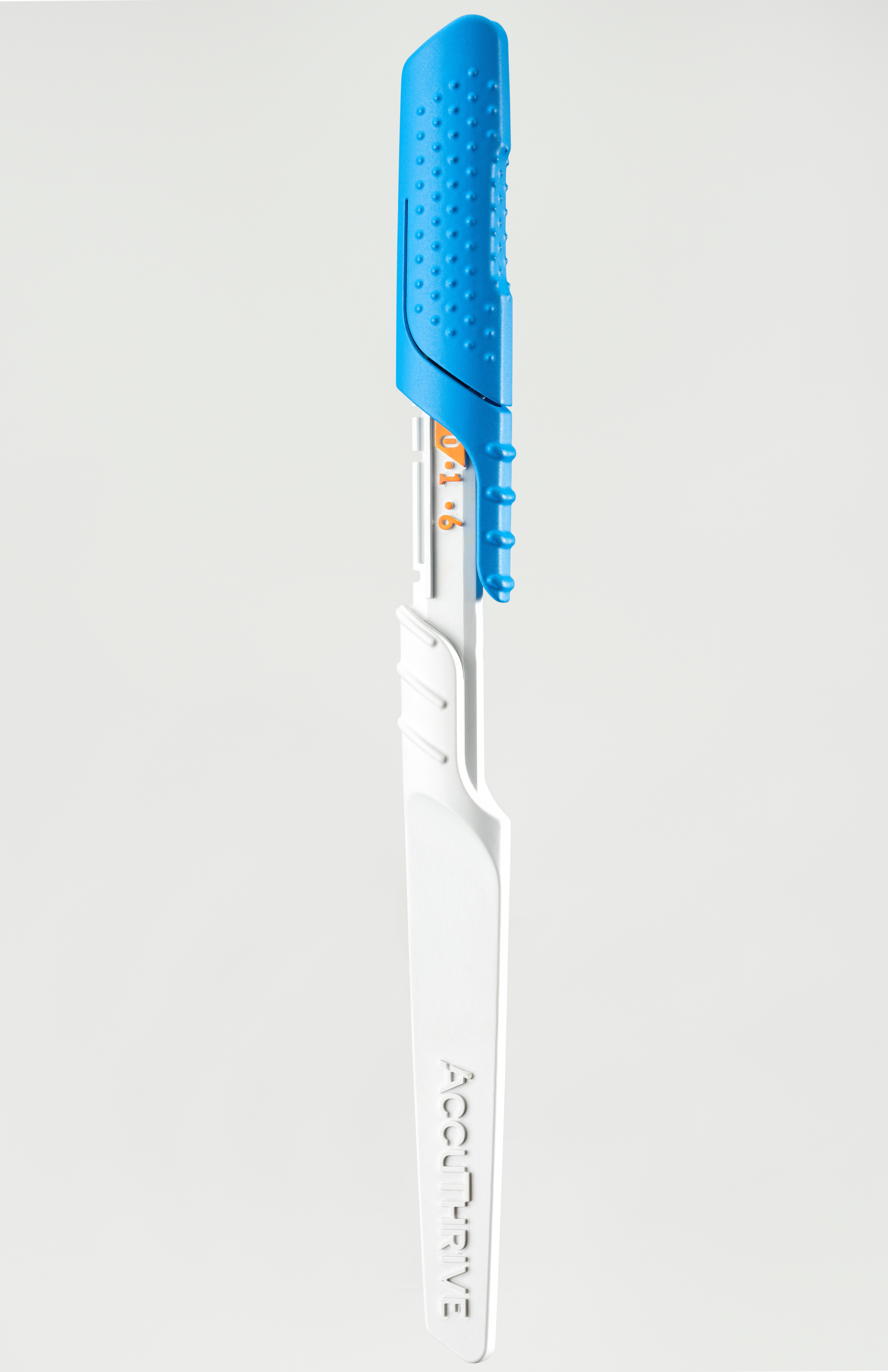 AccuThriveVerticalWhite